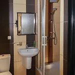 לינה וארוחת בוקר Mewa 3*
