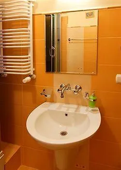 Mewa Bed & Breakfast 3*